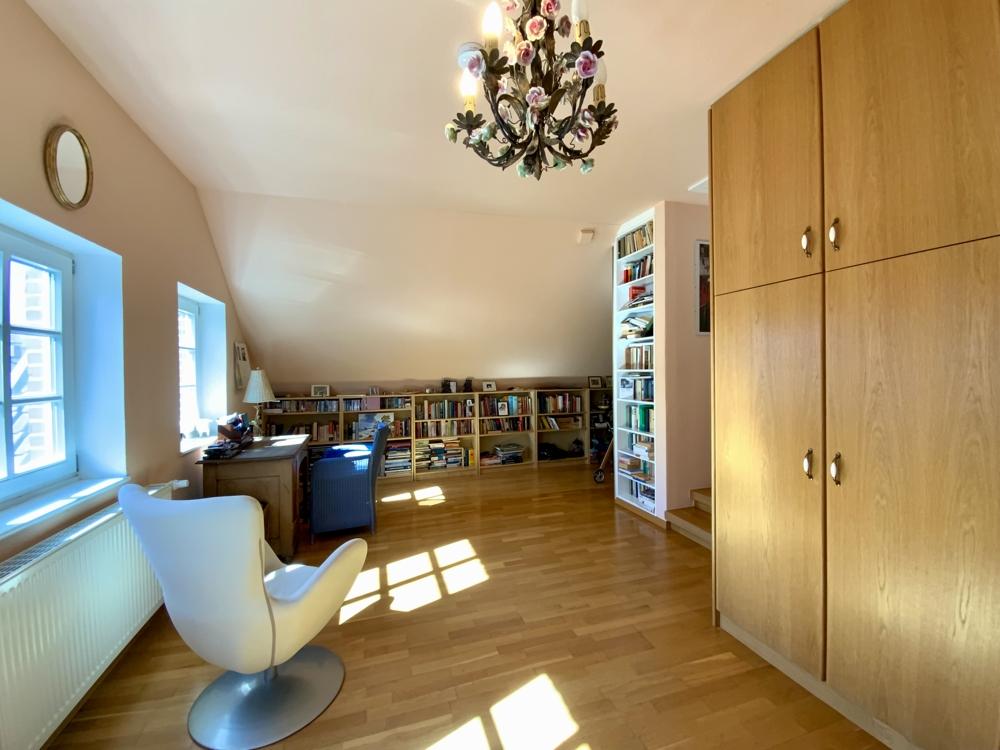 Zimmer IV OG