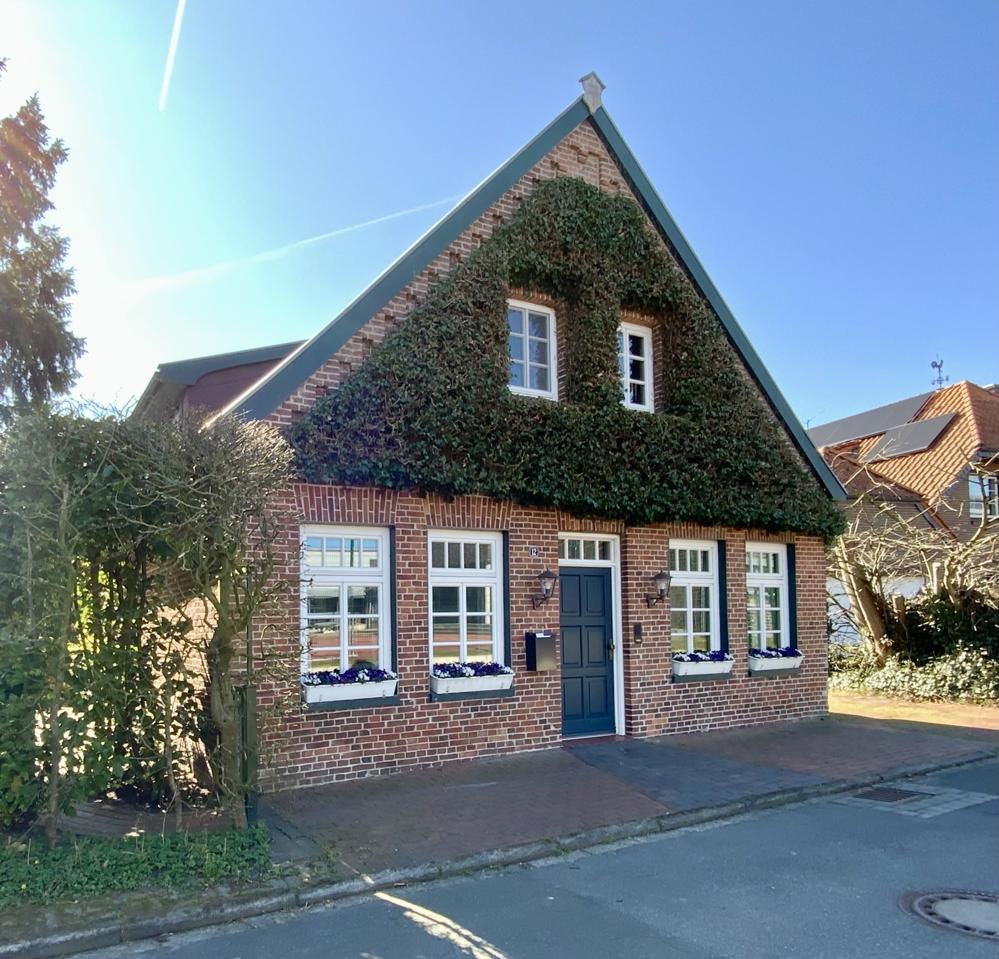 Straßenansicht