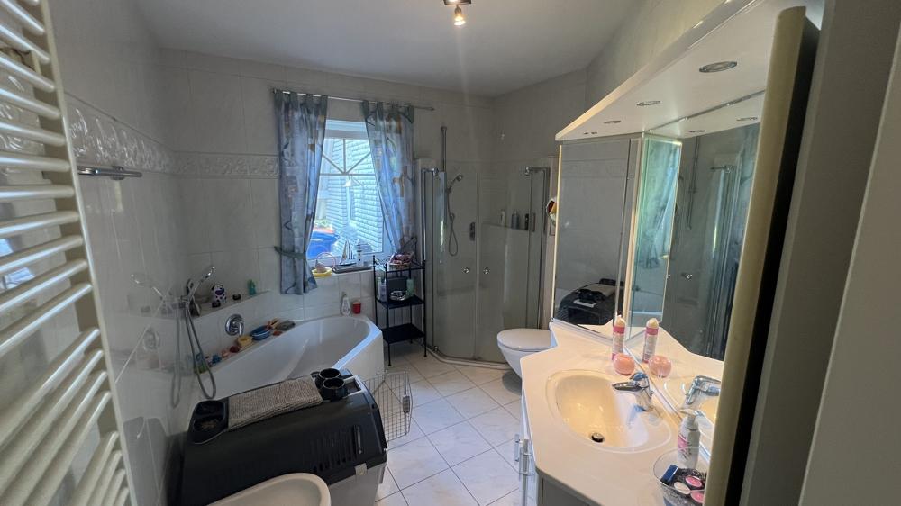 Badezimmer EG