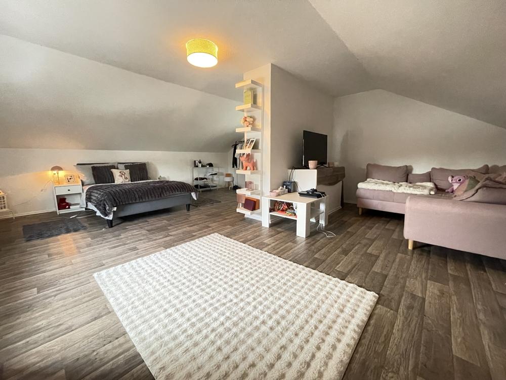Schlafzimmer DG