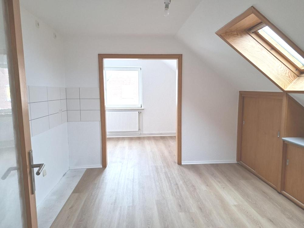 Frisch renovierte Oberwohnung - Photo 2