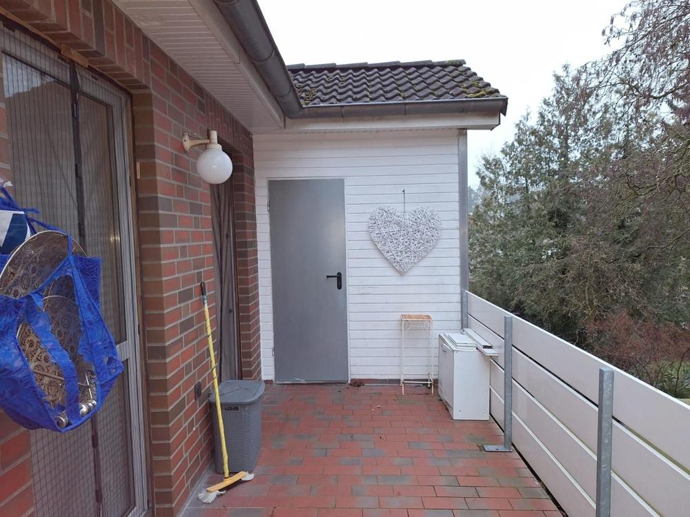 Schöne Wohnung im Obergeschoss mit Balkon - Photo 3