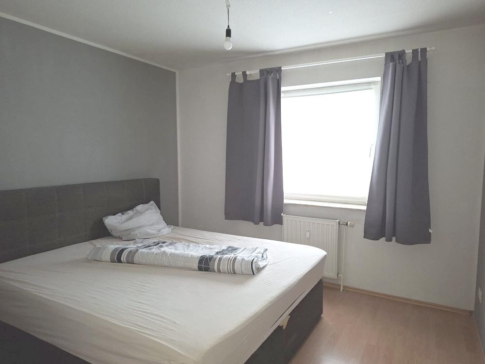 Gepflegte Wohnung im 1. Obergeschoss - Photo 2