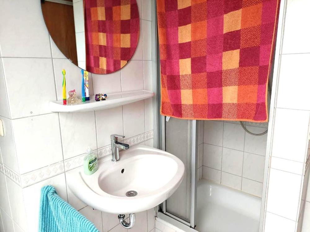 Große Wohnung über zwei Etagen - Foto 4