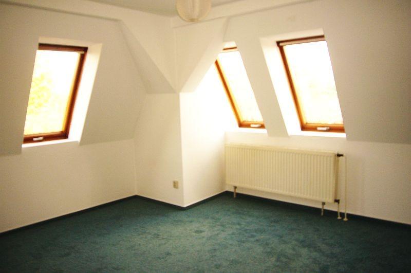 Altbau - 2 Zimmer - Dachgeschosswohnung in Falkensee-Finkenkrug bahnhofsnah - Photo 3