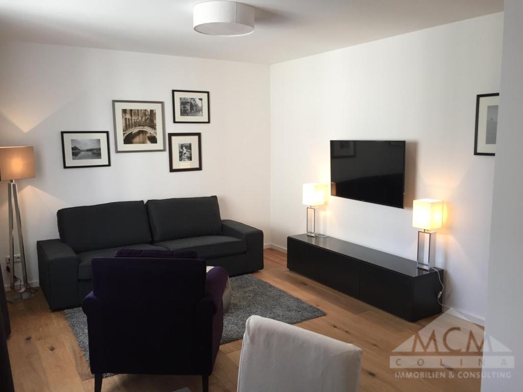 Schöne und moderne voll möblierte 2-Zimmer-Wohnung mit Balkon in guter Lage von Frankfurt-Ginnheim - Foto 3