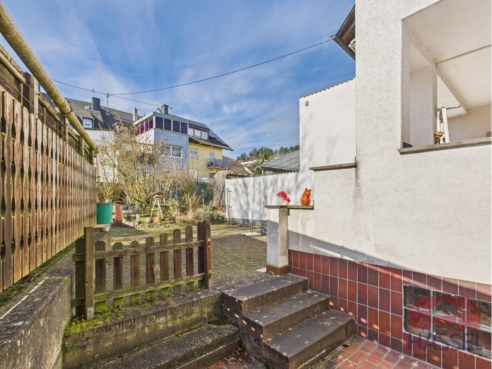 Mit eigener Terrasse