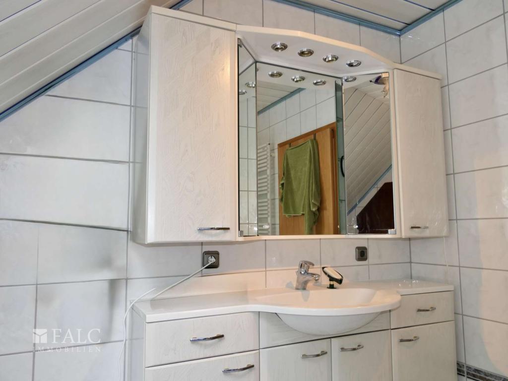2. OG: Badezimmer 1