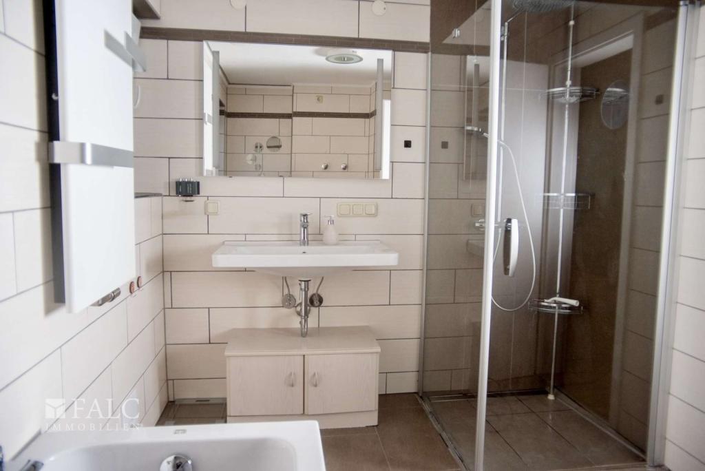 Badezimmer Wohnung EG