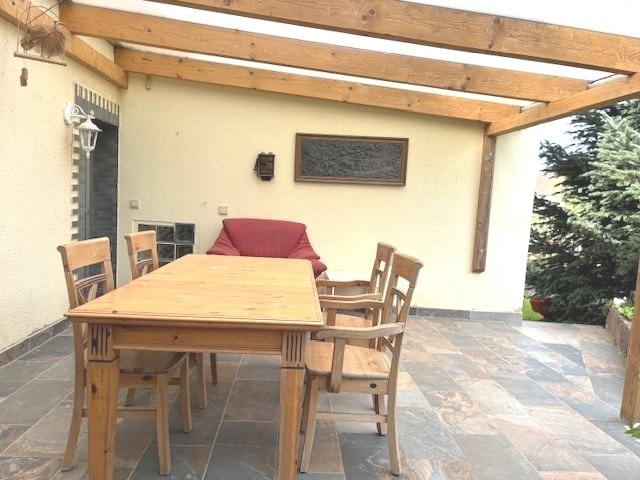 Terrasse zum Garten hin