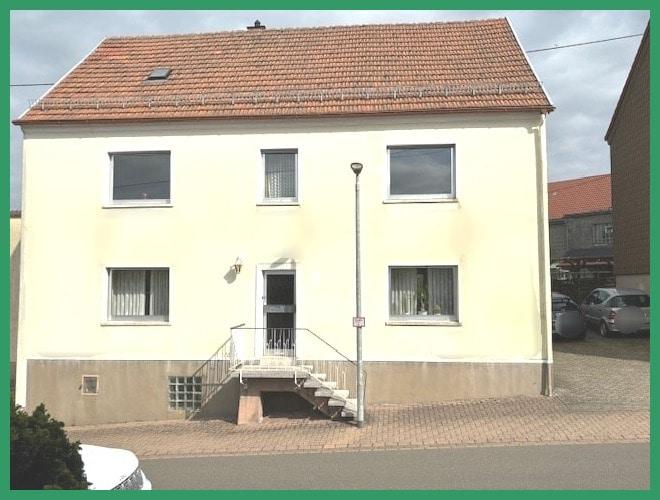 Straßenansicht
