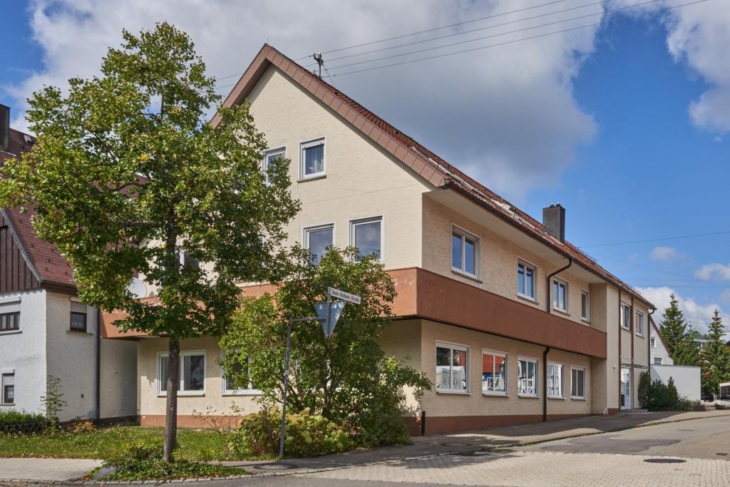 Wohn- und Geschäftsgebäude
