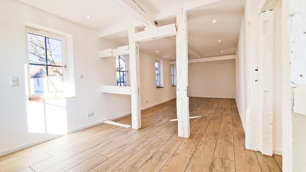 Traumhafte 3-Zi.-Wohnung im Herzen von Groß-Umstadt mit Küche und Balkon *provisionsfrei* - Photo 4