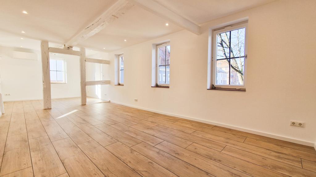 Traumhafte 3-Zi.-Wohnung im Herzen von Groß-Umstadt mit Küche und Balkon *provisionsfrei* - Photo 2