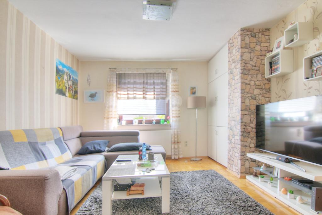 Wohnzimmer EG 