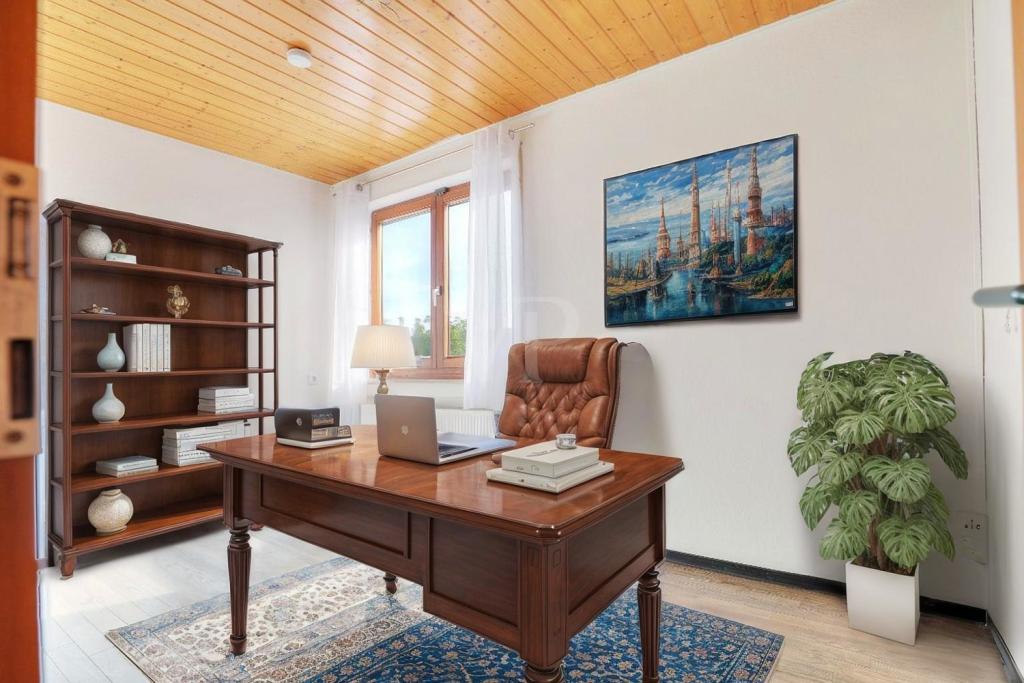 Arbeitszimmer mögliche Möblierung