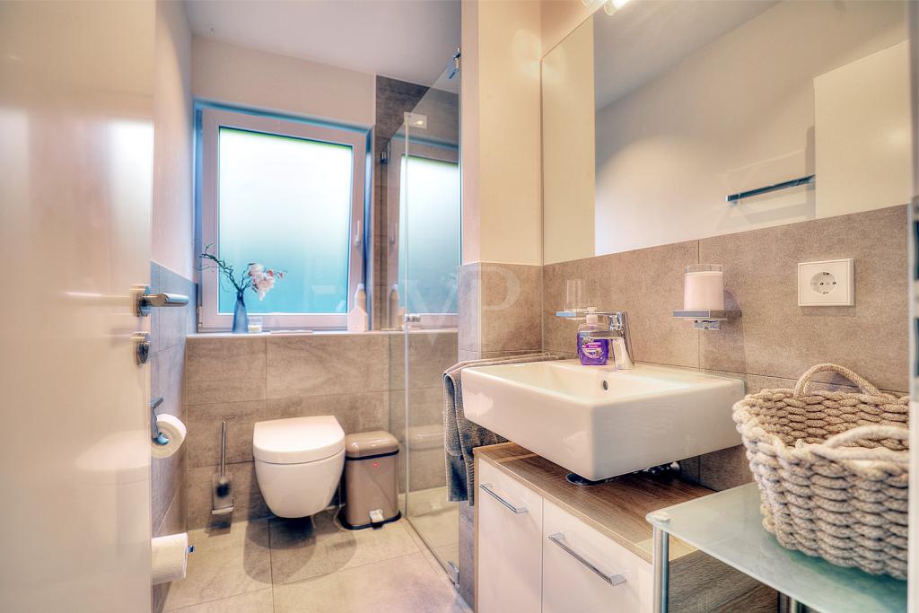 Badezimmer EG