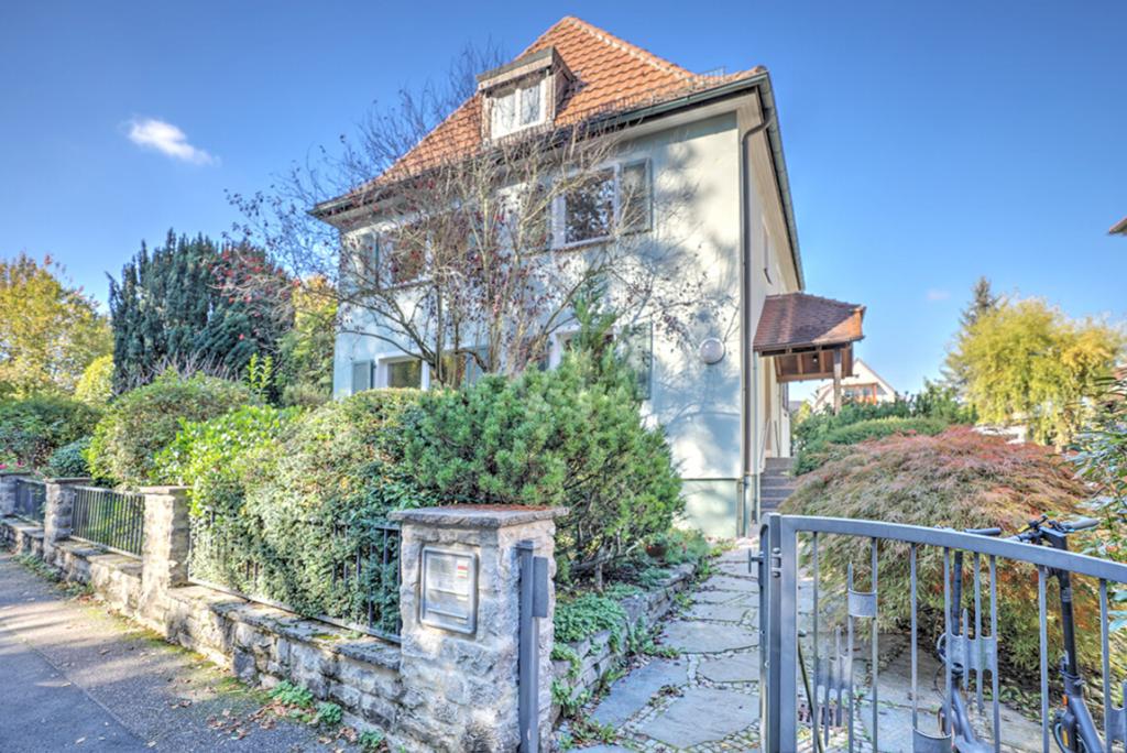 Außenansicht Hauszugang