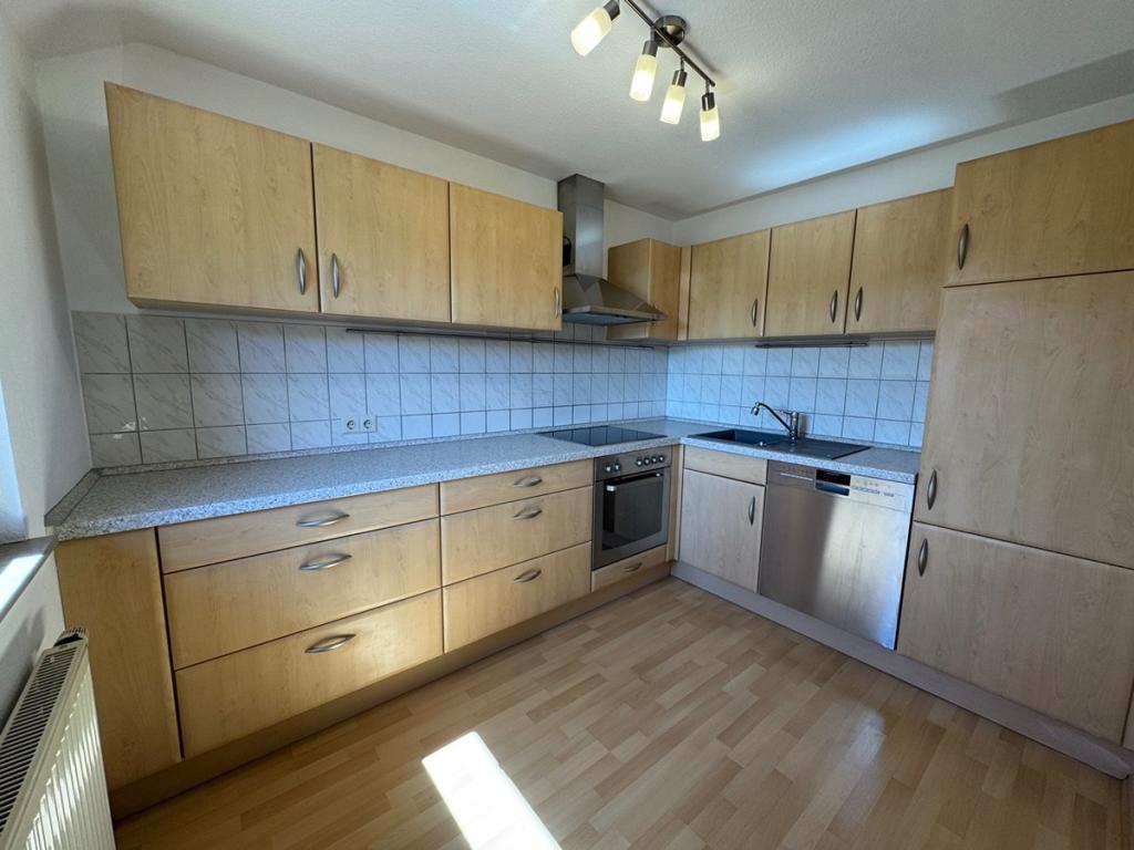 Schöne Dachgeschosswohnung ab 01.08.26 frei - Foto 2
