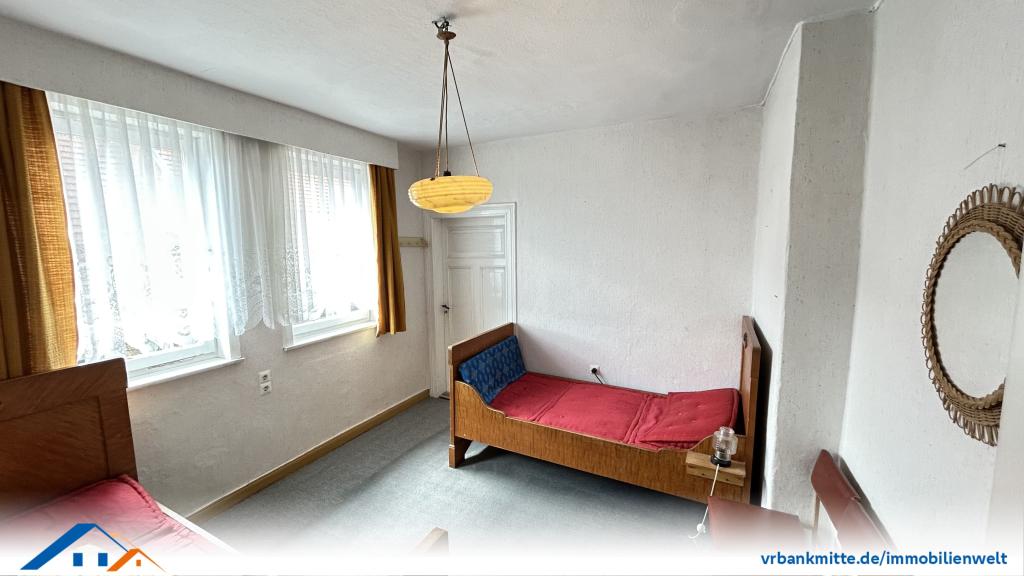 1.OG Schlafzimmer 1