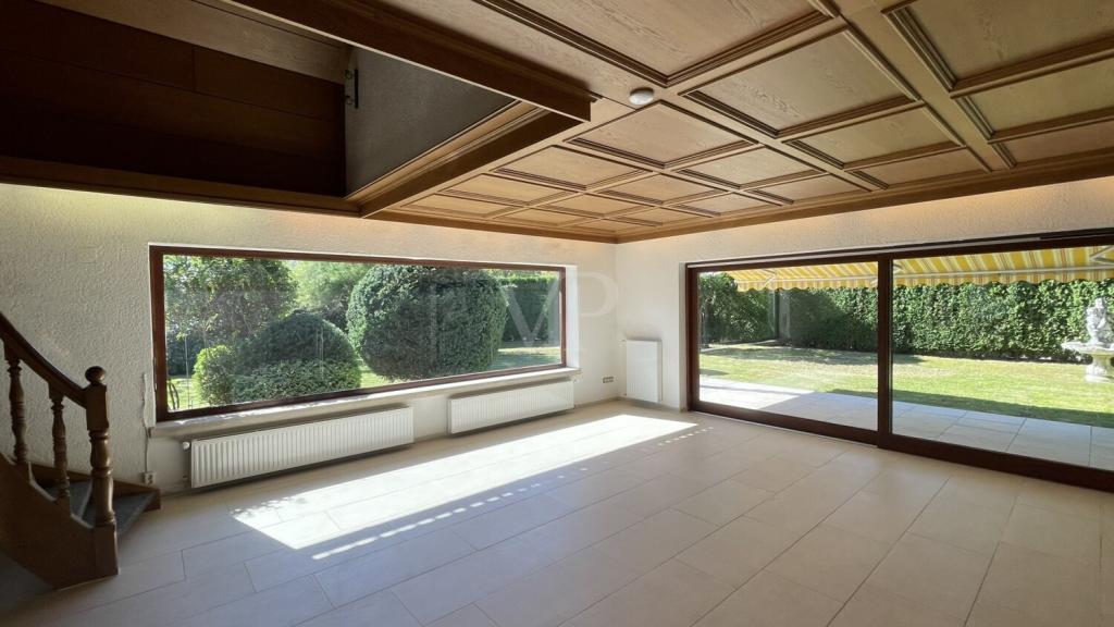 ö Wohnzimmer