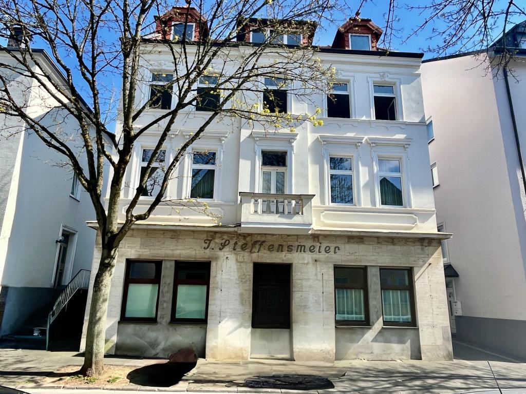 Modernisiertes Wohnen im repräsentativen Altbau - Photo 5