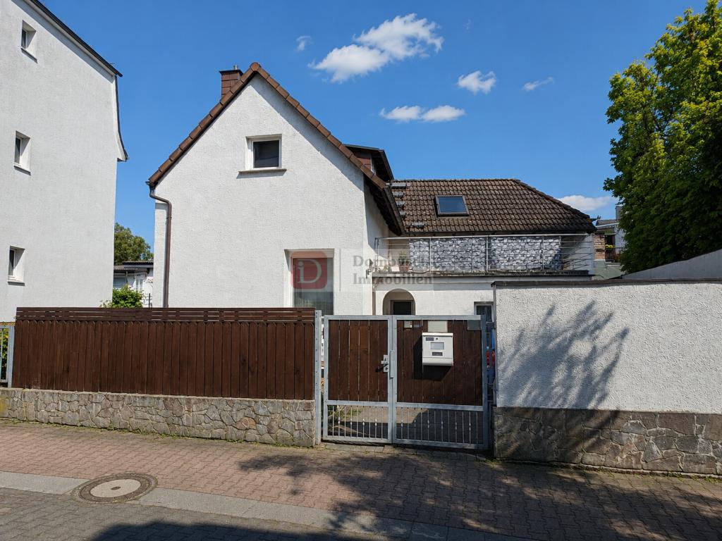 Top!! Kleines Haus auf 2 Etagen mit Dachterrasse und Vorgarten - Foto 3