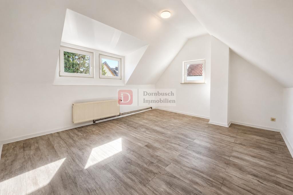 Top!! Kleines Haus auf 2 Etagen mit Dachterrasse und Vorgarten - Foto 4