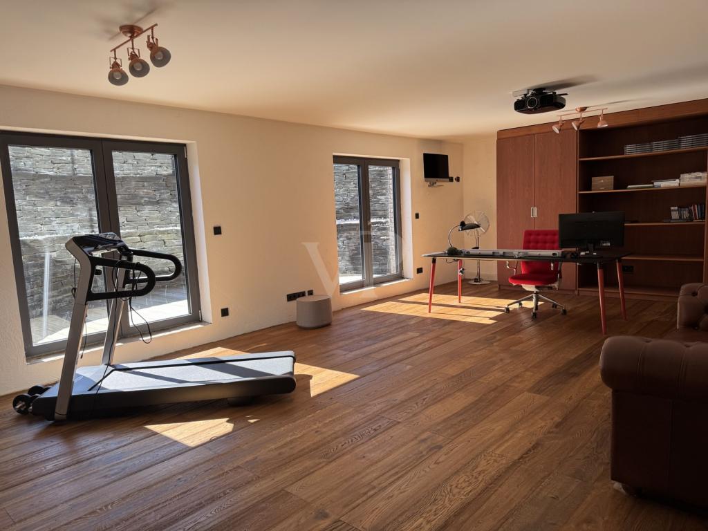 UG-Fitness-Büro (1)