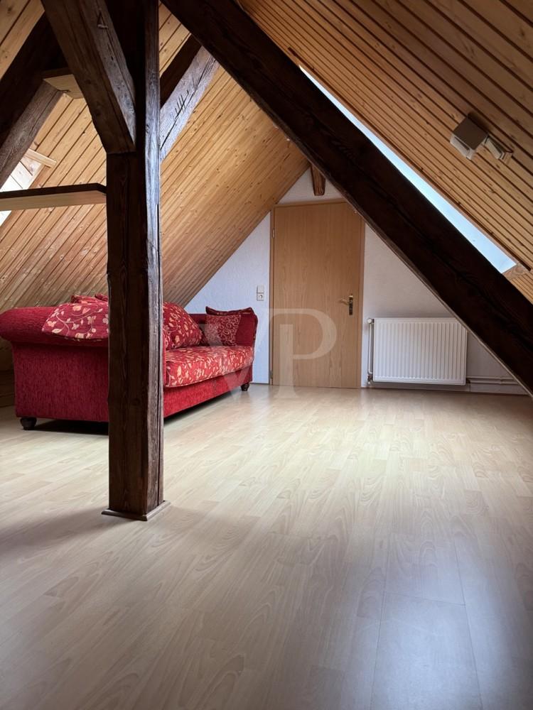DG-Schlafzimmer 2 : Büro (2)