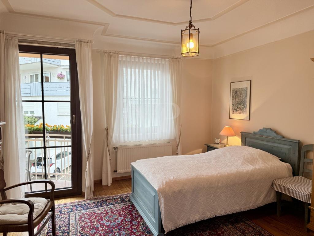 OG-Schlafzimmer 1 mit Zugang zu Balkon