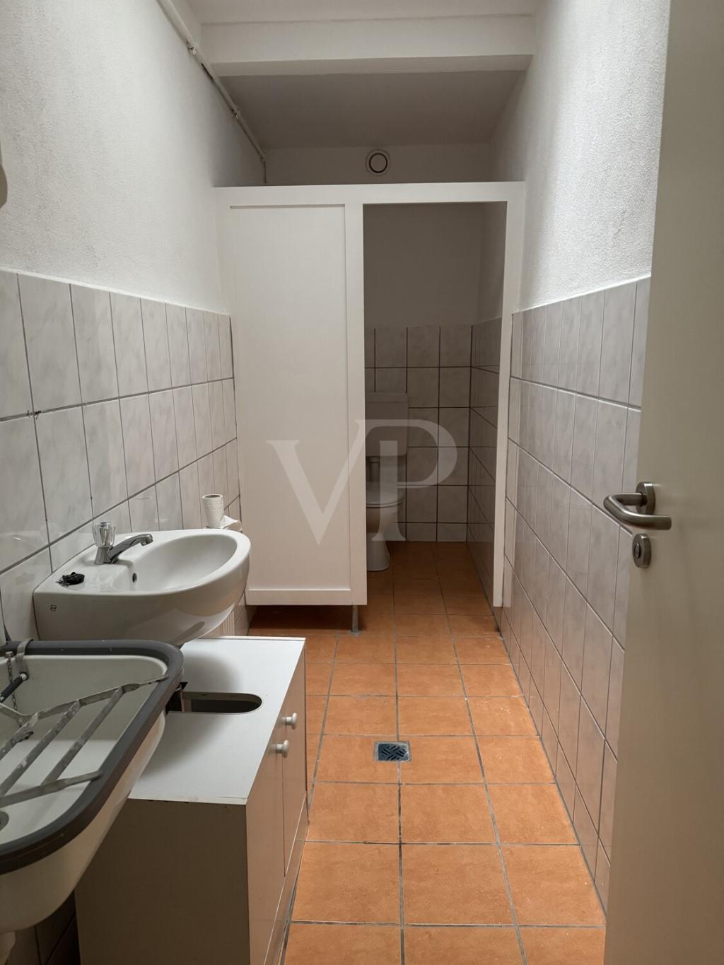 Gewerbe-WC  2