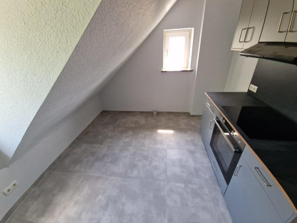 Wohnküche mit neuer EBK