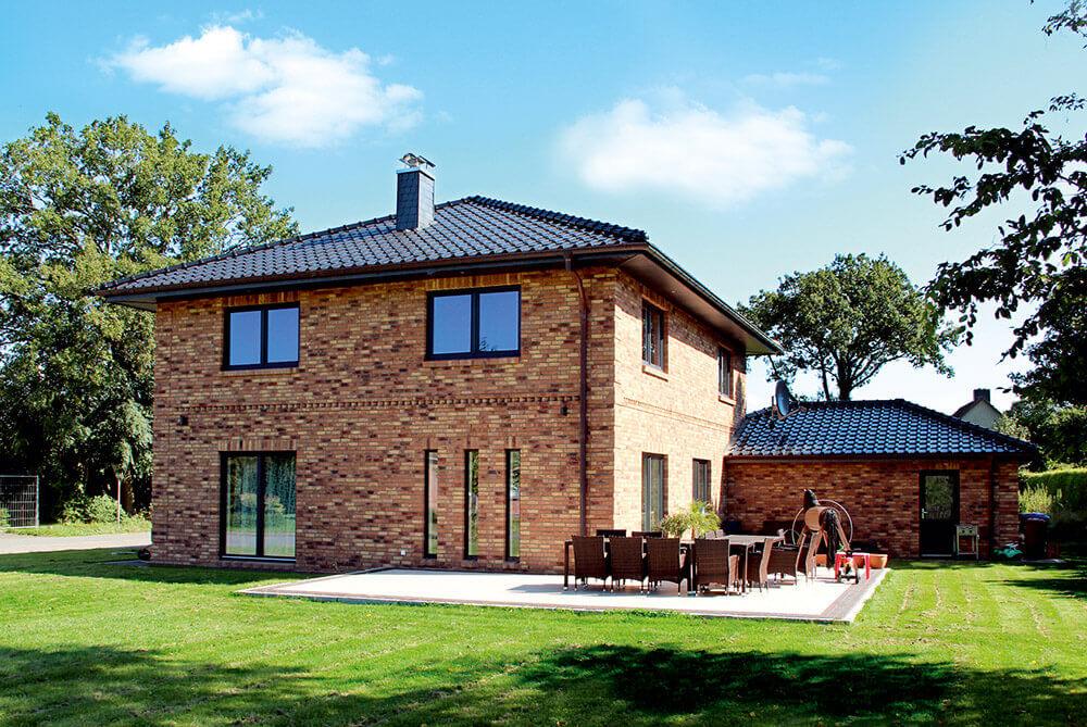 VILLA BEISPIEL
