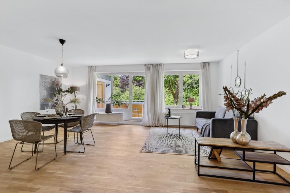 *Topmodernisiert, sonniger Balkon & Blick ins Grüne * zentrales Hummelsbüttel* - Photo 2