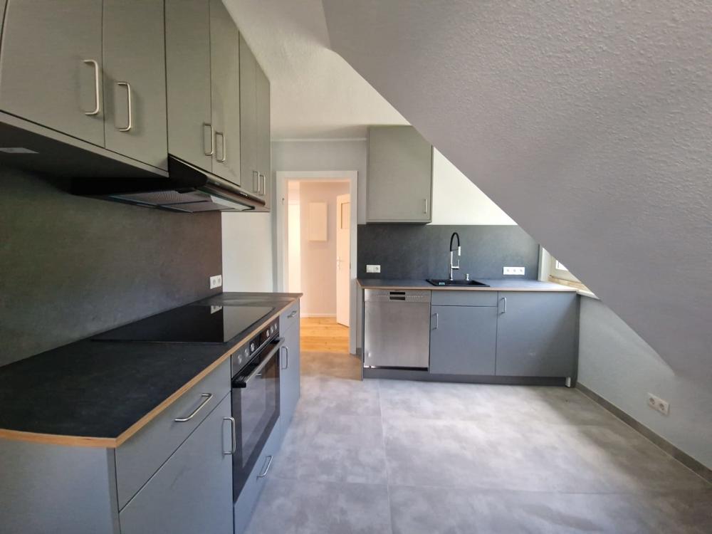 Modernisiert & Sooo gemütlich! DG-Wohnung zum Verlieben - Wohnen im grünen Wohltorf! - Foto 1