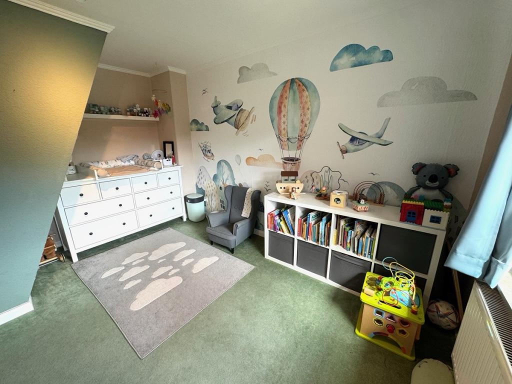 Kinderzimmer 3, weit. Ansicht