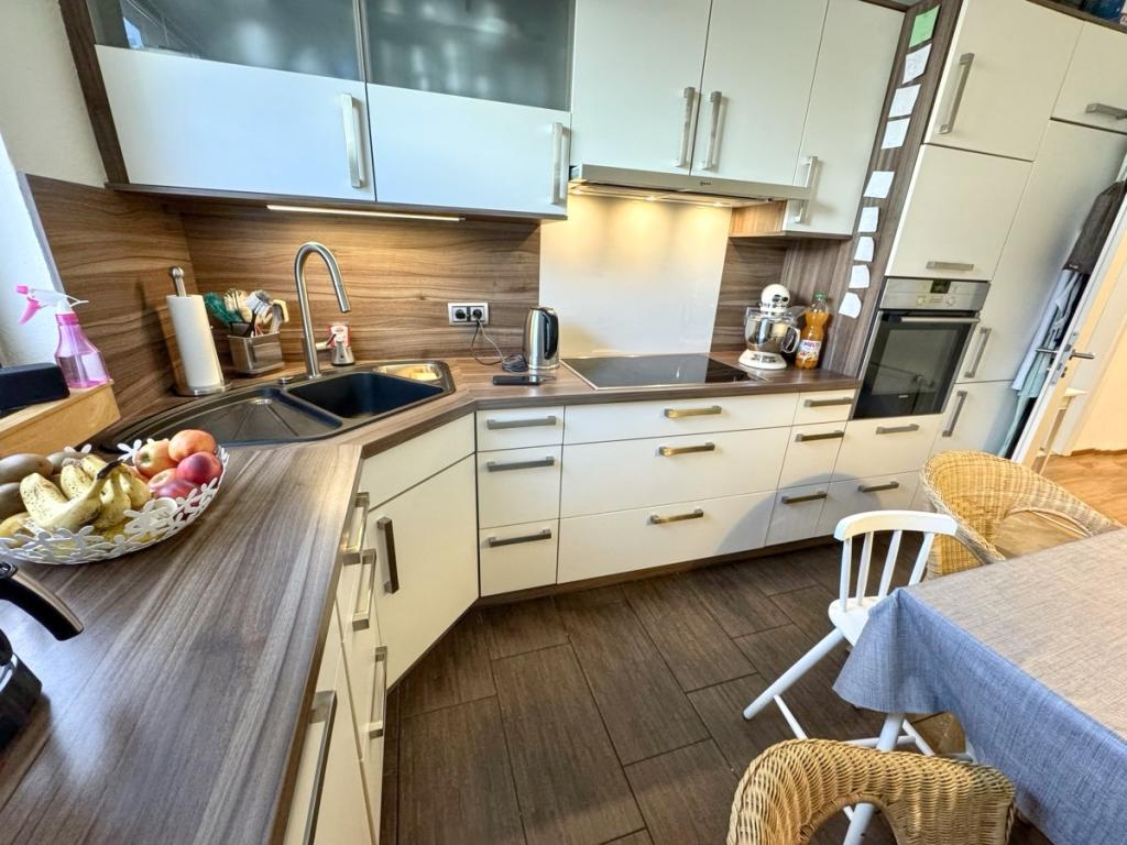 Moderne Einbauküche (im Kaufpreis inkludiert!)26a27ba5-4e8e-4a00-b18e-61c7f98d517c