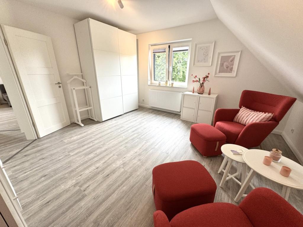 Gemütliches Gäste- oder Kinderzimmer im Obergeschoss – Platz für kleine und große Gäste