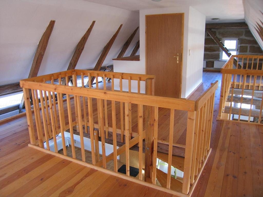 Außergewöhnliche Galerie- Wohnung in denkmalgeschütztem Gebäude (ehemalige Hopfenscheune!) - Photo 5