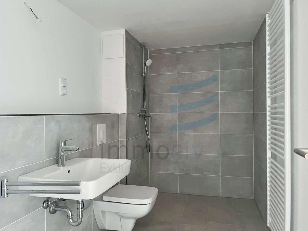 Raumwunder mit 3 Zimmern und Terrasse! - Photo 1