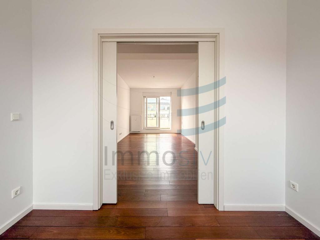 Dachgeschoss-Loft mit Panoramaglasdach in der Zillestraße - Photo 4
