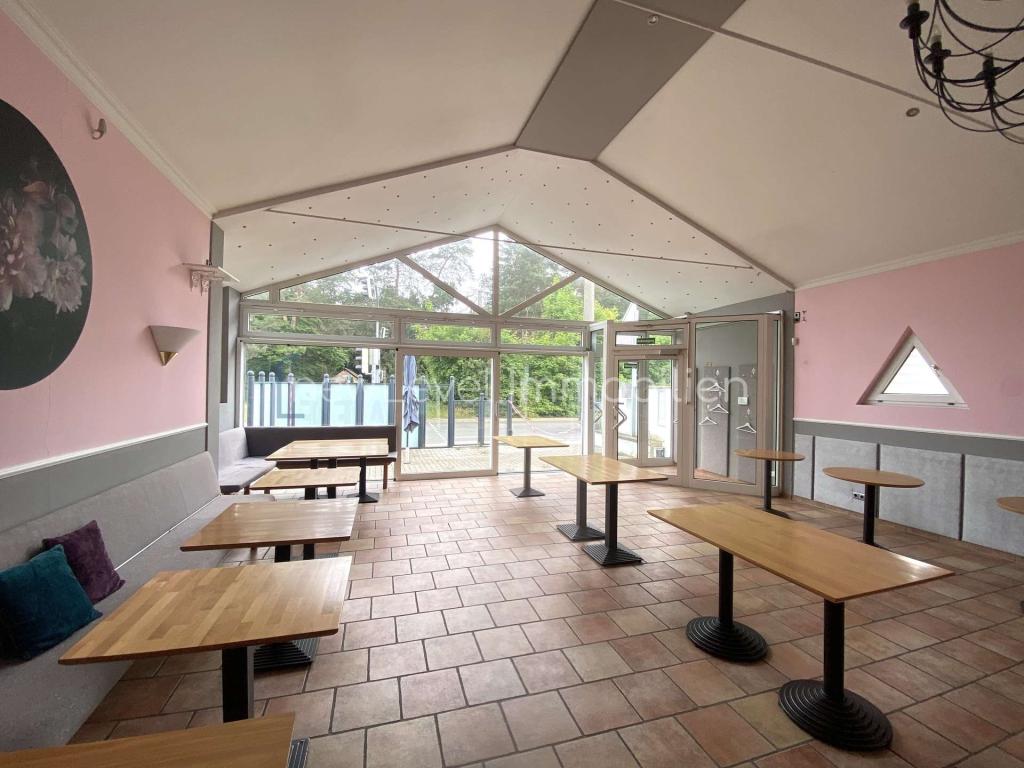 Café Innenraum 