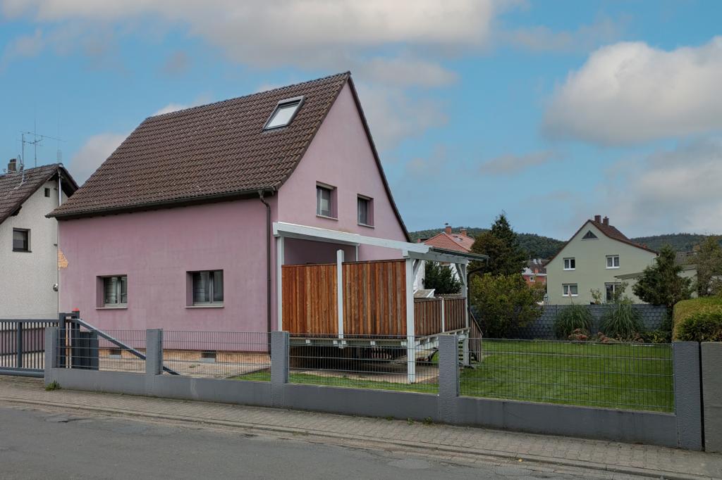 Immobilie in Höchst im Odenwald - Einzugsbereites Einfamilienhaus wartet auf Sie: Interessante Immobilie in ruhiger Lage  in Höchst! - Bild 0