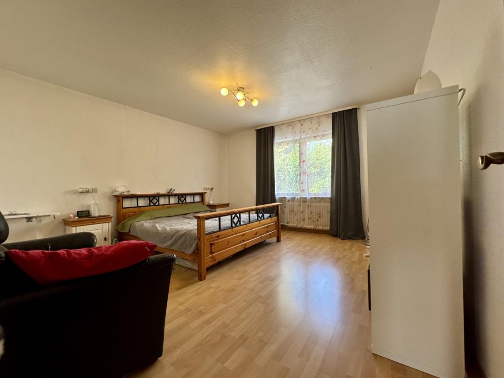Zimmer 2 EG