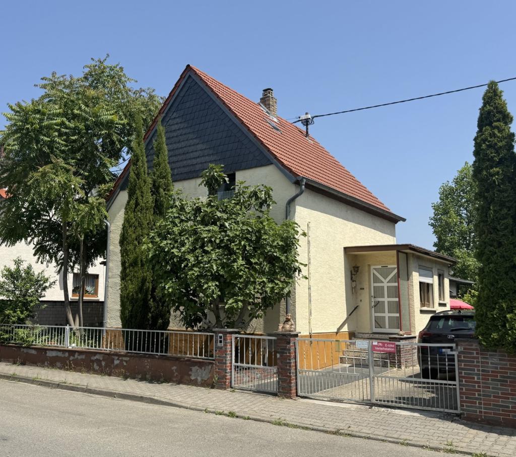 Straßenansicht