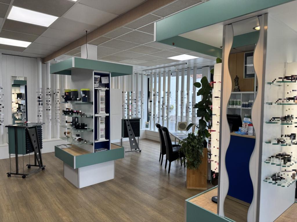 rechtes Ladengeschäft