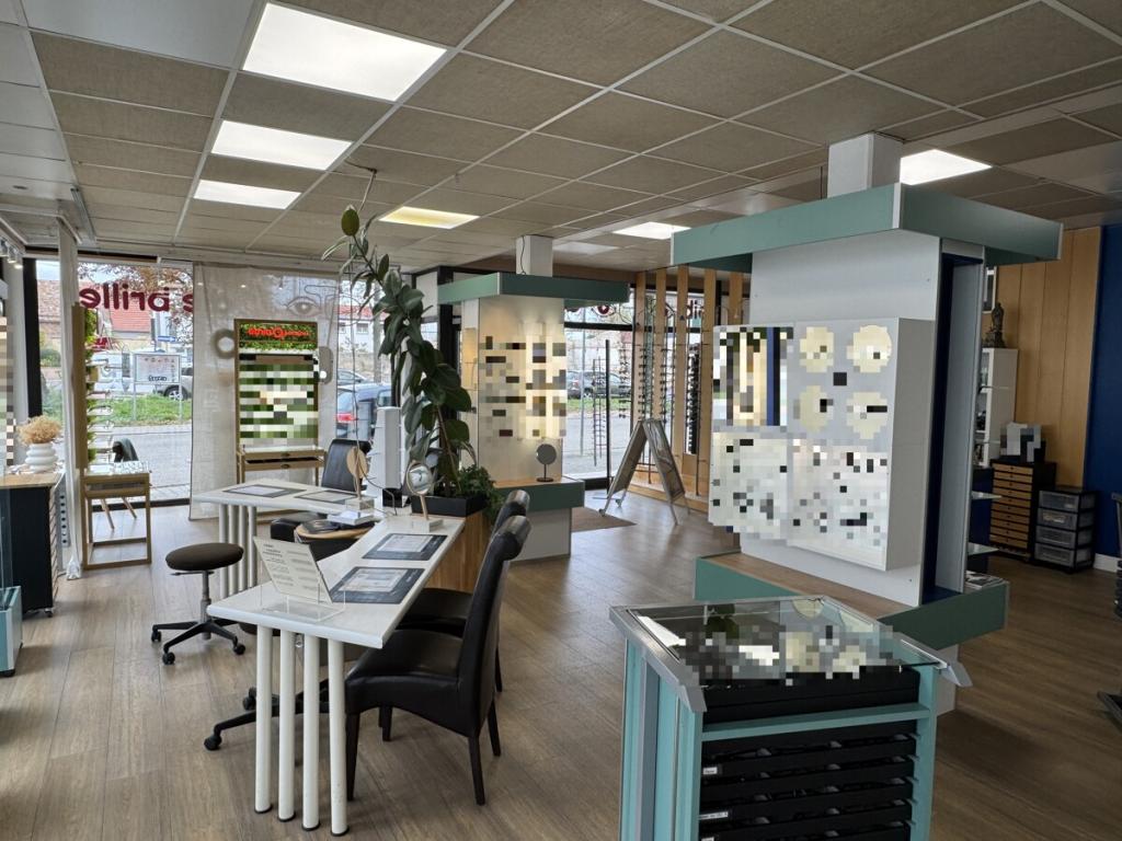 rechtes Ladengeschäft