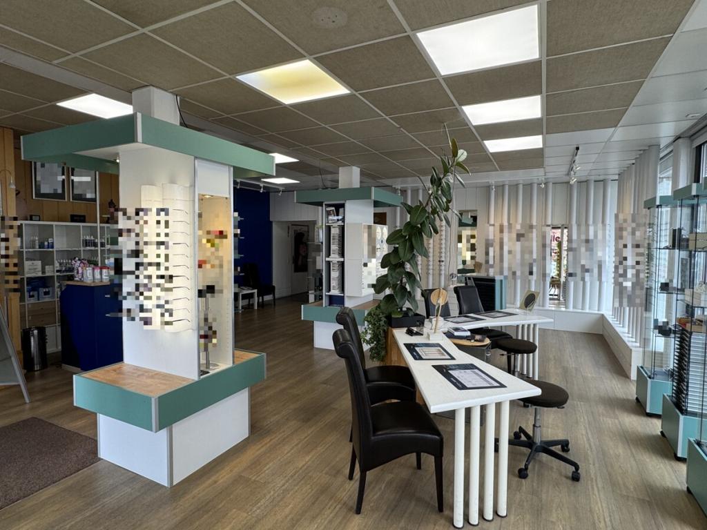 rechtes Ladengeschäft