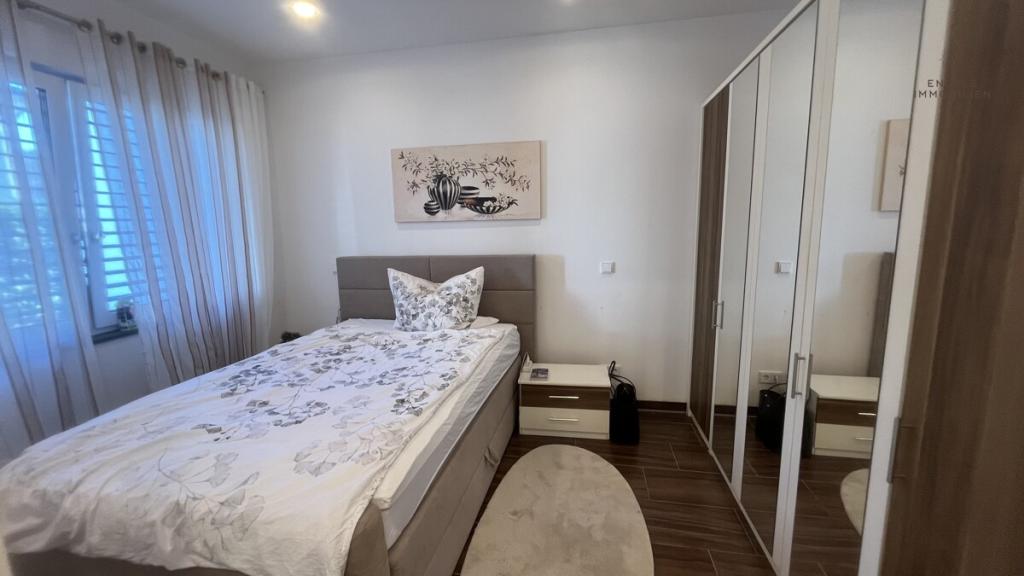 Großzügige Einliegerwohnung im Erdgeschoss eines Einfamilienhauses (Baujahr 2017) - Photo 3